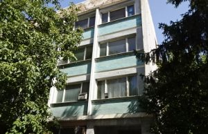 Продават на търг административната сградата на „Родопа“ в Шумен