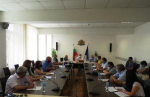 Допълнителни противоепидемични мерки при повишаване броя на заразените с COVID-19