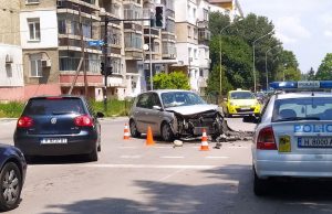 Удар между две коли на булевард „Ришки проход“