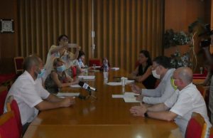 Ремонт на улици и канализация поискаха граждани от кмета на Шумен в приемния му ден