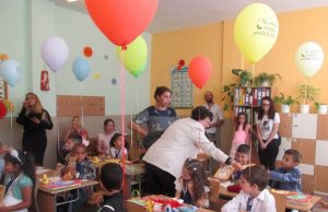 Книжка с приказки получи всеки първолак от община Венец