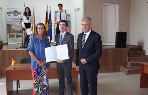 Езиковата гимназия с договор за придобиване на немска езикова диплома първа степен