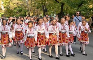 Започна фолклорният фестивал „Шумла“ (снимки)