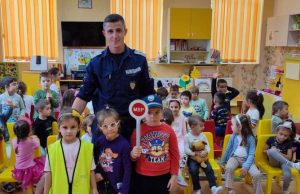 Поредица от беседи по пътна безопасност в детски и учебни заведения в Шуменско