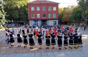 Над 240 участници се надиграваха на XIX Национален фестивал на клубовете за народни хора „Автентични ритми”