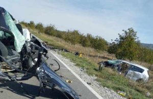 Тежка катастрофа отне живота на един водач, двама са ранени