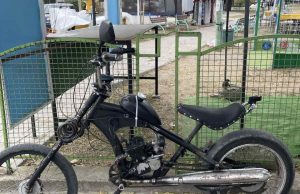 22-годишен на амфети бръмча с нерегистриран самоделен мотор