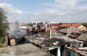 Пиян подпали къщата си