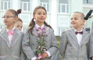 15 768 ученици и 6 407 студенти има в област Шумен