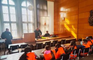 Възпитаници на ЦПЛР- ОДК „Анастас Стоянов“ гостуваха в полицейското управление в Шумен