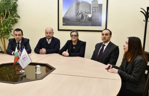 Посланикът на Азербайджан и ръководството на ШУ обсъдиха сътрудничество в областта на образованието