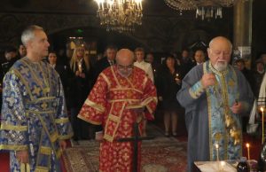 Със света литургия започна честването на 3 март в Шумен (снимки)