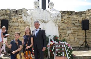 Областният управител поздрави лауреатите на V-тия Международен фестивал „Славянски звън“