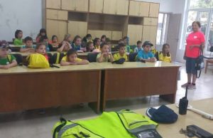 Летни занимания за деца с участие на полицаи