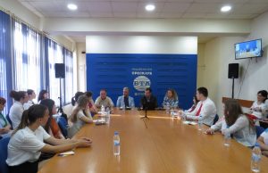 Шуменски ученици дискутираха на тема „Нашата Европа“