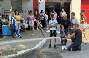 Ученици гостуваха на пожарникарите в Нови пазар