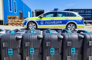 Пристигнаха машините за гласуване