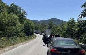 Нормализира се движението през Ришкия проход