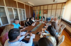 Петокласничката Жанет Радева стана заместник-кмет за един ден