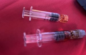 Откриха наркотици, пълнител и течност за вейп в шуменец