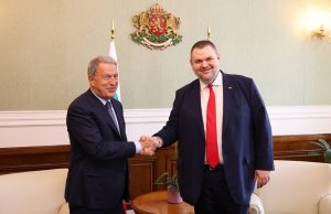 Мир и стабилност – Делян Пеевски се срещна с важния човек за отбраната на Турция