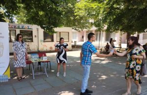 Безплатна вода в жегите раздават в Нови пазар