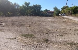 Министър и кмет със символична първа копка на социален проект