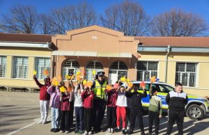 Деца с инициатива за Световния ден за възпоменание на жертвите от катастрофи