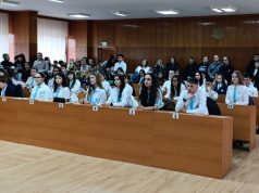 Благодарствени адреси за изявени ученици