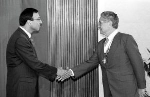 Само Пеевски се изправи срещу Сорос и торбата му с напазарувани души